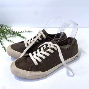 SeaVees Monterey Standard Sneakers Olive Green Canvas Lace Up Casual Size 6.5